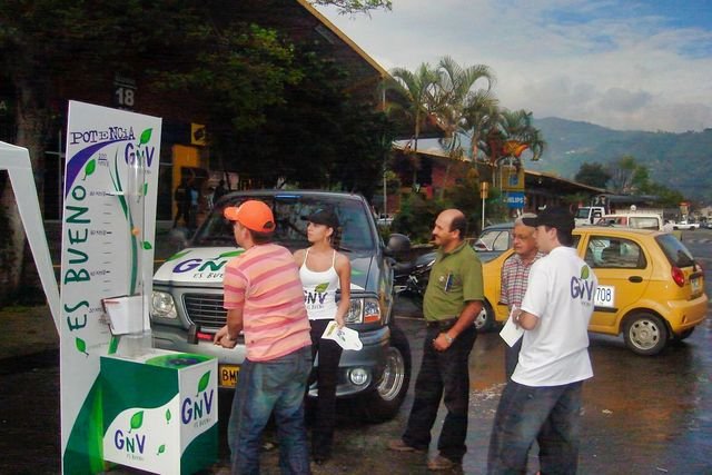 Activación de Marca GNV con Juego Interactivo y Personal Promocional